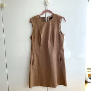Theory like new size 8 khaki A-line knee length dress with zipper pockets